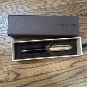 Louis Vuitton Black and Gold Pen